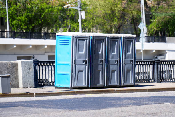 Portable Toilet Options We Offer in Seven Lakes, NC